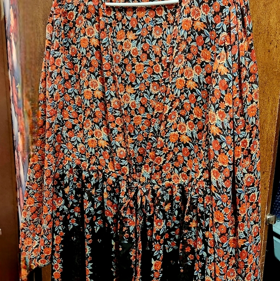 Torrid Lurex Chiffon Tie-Front Maxi Kimono - Picture 2 of 6